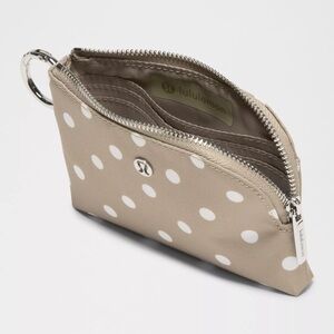 NWT Lululemon Clippable Card Pouch Simple Polka White Sheer Oak